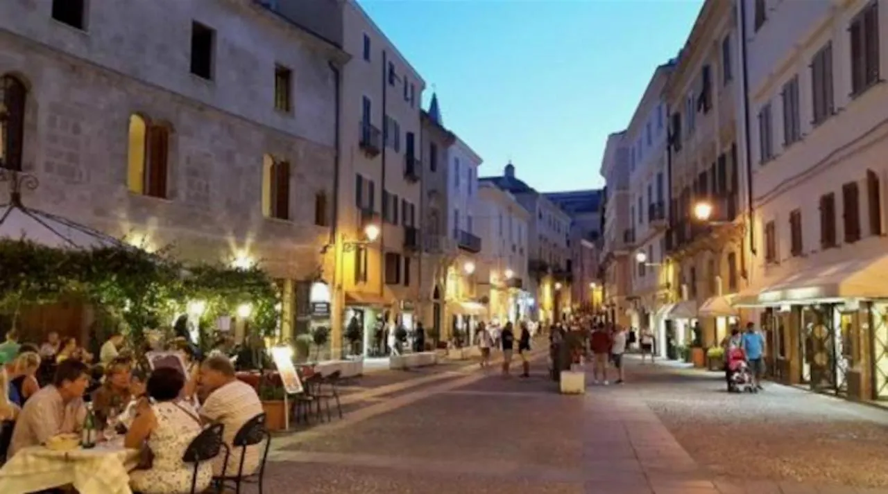 Emerald Top In Old Town By Sea Alghero Italy